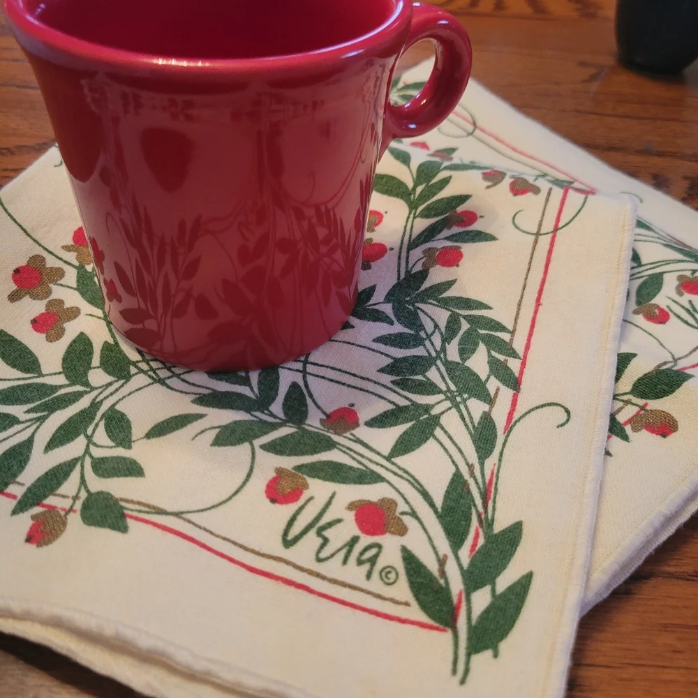 Vera Neumann Vintage Linen (?) Napkins (3) ~ Red Flowers Green Foliage ~ Pretty!